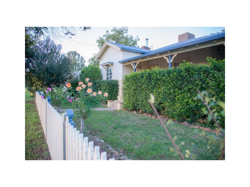 37A Albert Street, Parkes NSW 2870