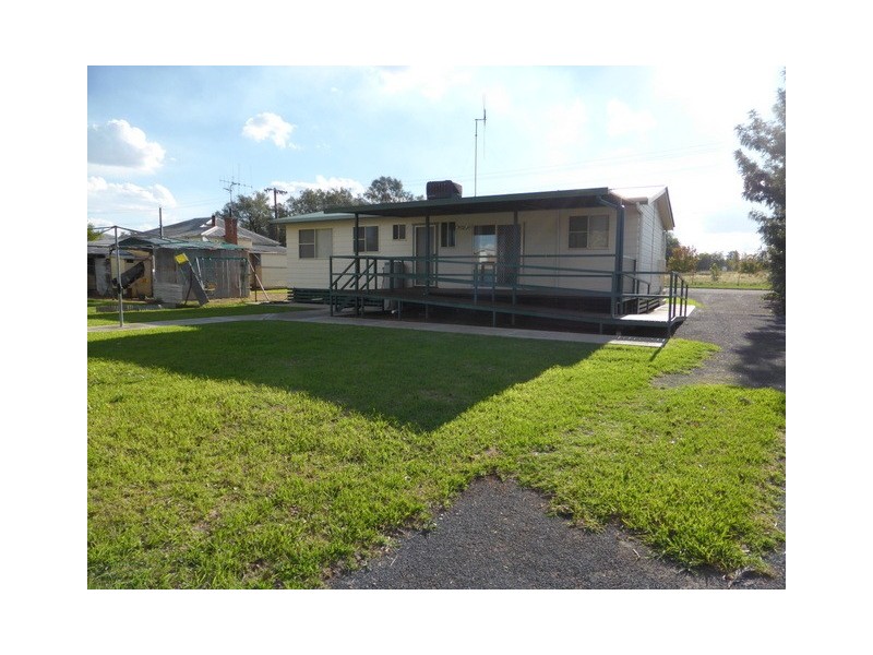39 Alluvial Street, Parkes NSW 2870