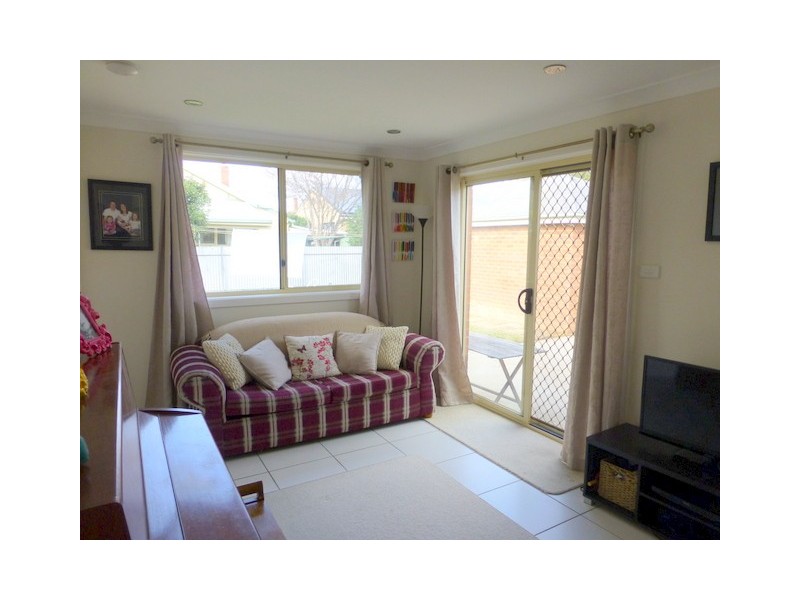 23 Phillips Street, Parkes NSW 2870