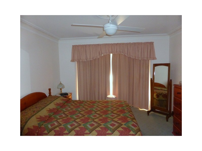 9 Angeleish Avenue, Parkes NSW 2870