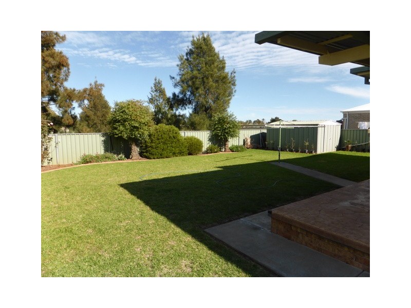 9 Angeleish Avenue, Parkes NSW 2870