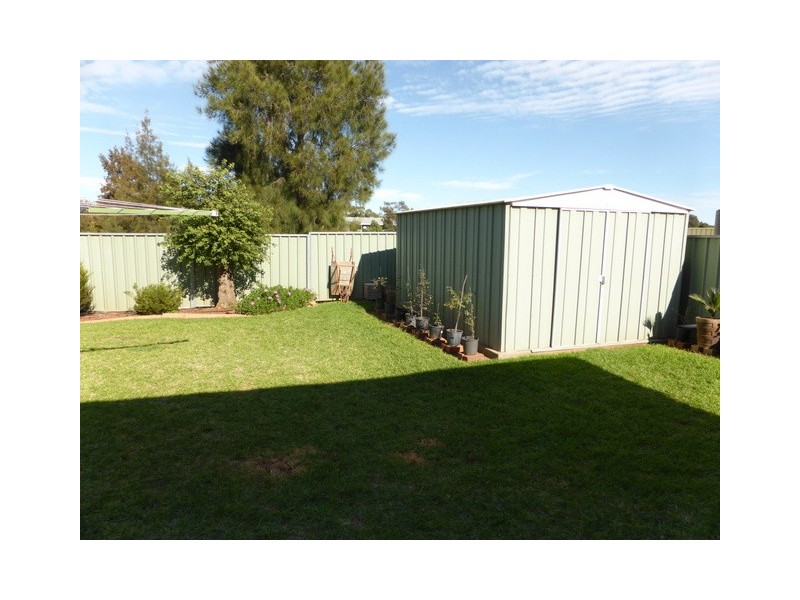 9 Angeleish Avenue, Parkes NSW 2870