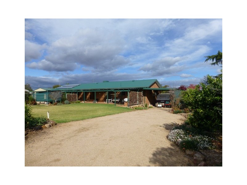 4A Cooke Street, Parkes NSW 2870