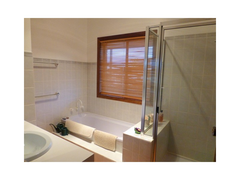 4A Cooke Street, Parkes NSW 2870