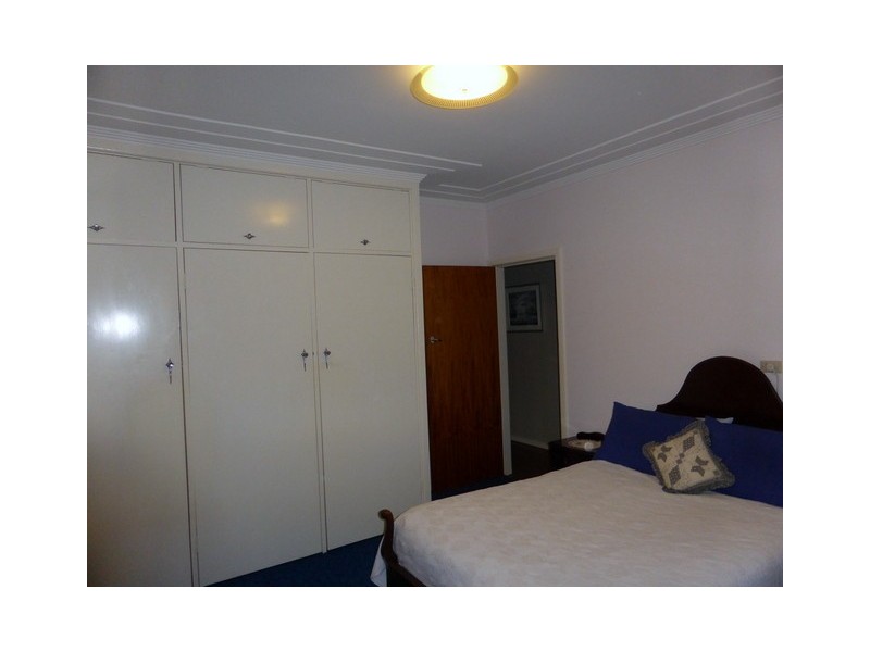 4 Belmore Avenue, Parkes NSW 2870