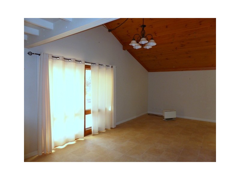 12 Elizabeth Street, Parkes NSW 2870