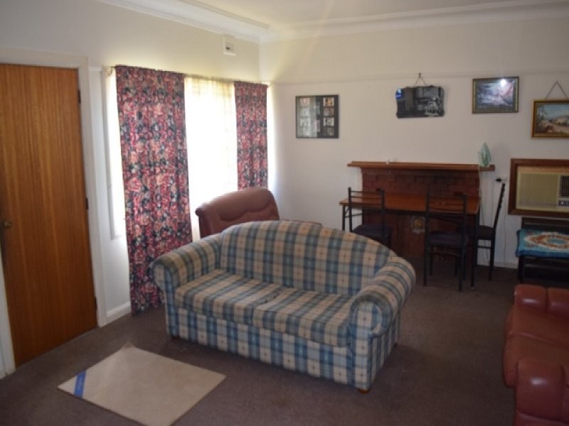 17 Coleman Road, Parkes NSW 2870