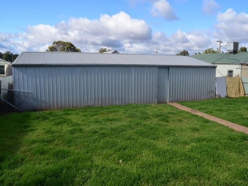 17 Coleman Road, Parkes NSW 2870