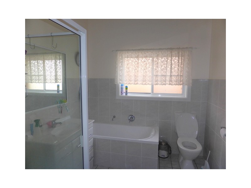 32A Currajong Street, Parkes NSW 2870