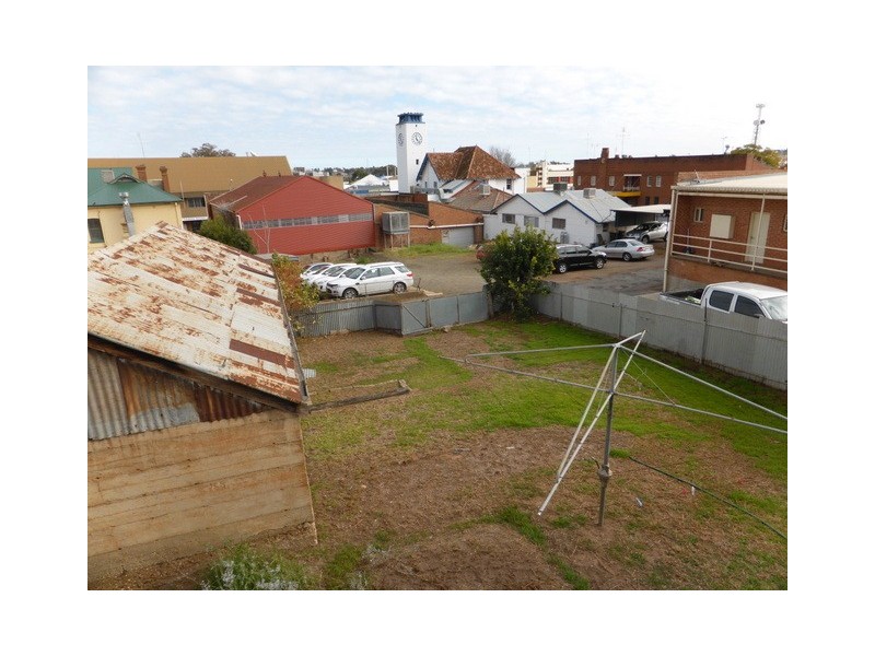 32A Currajong Street, Parkes NSW 2870