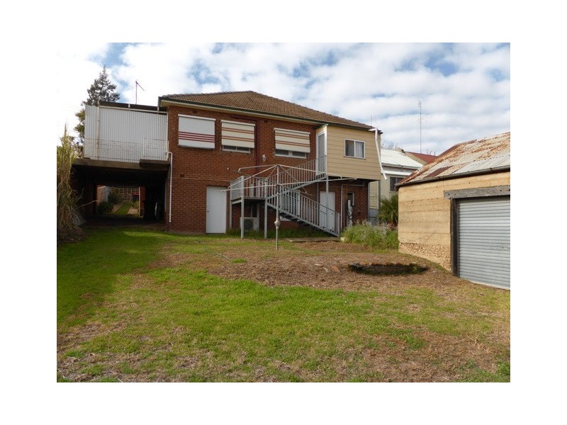 32A Currajong Street, Parkes NSW 2870