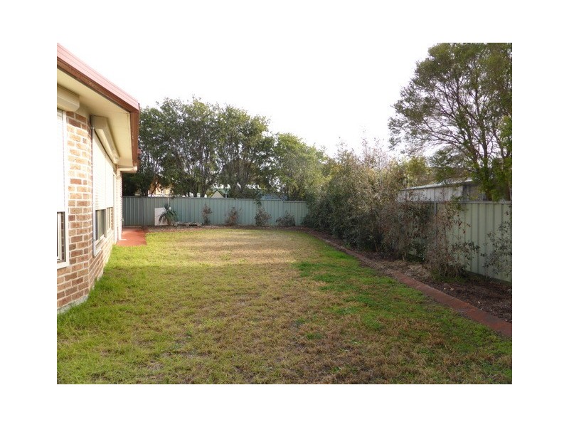 10 Christina Close, Parkes NSW 2870