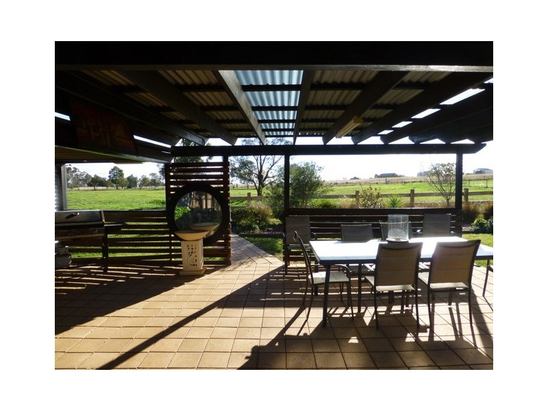 37 Bleechmore Road, Parkes NSW 2870