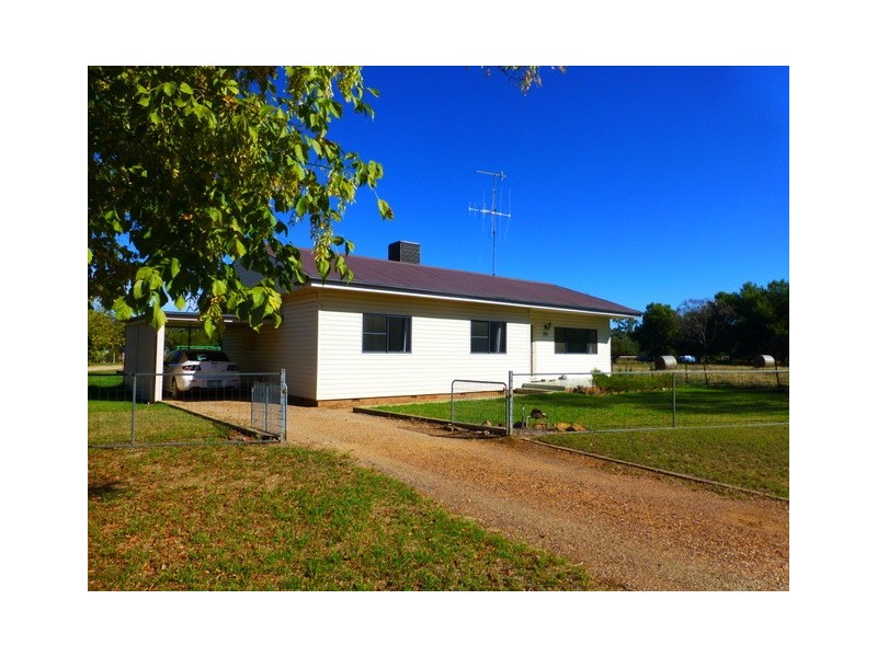 23 Kelly Road, Parkes NSW 2870