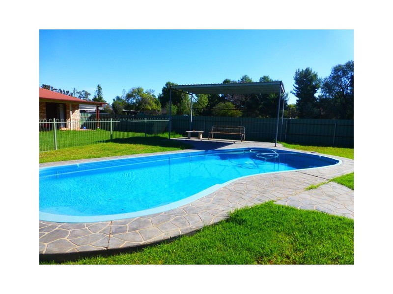 23 Kelly Road, Parkes NSW 2870