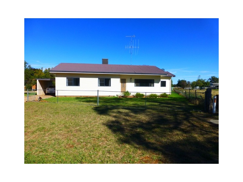 23 Kelly Road, Parkes NSW 2870