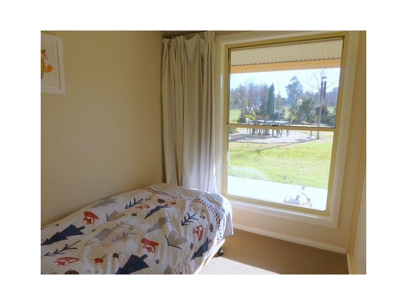 17 Wangara Lane, Parkes NSW 2870