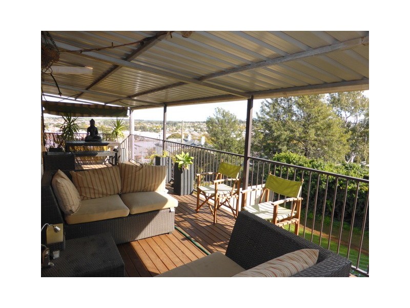 4 Church Street, Parkes NSW 2870