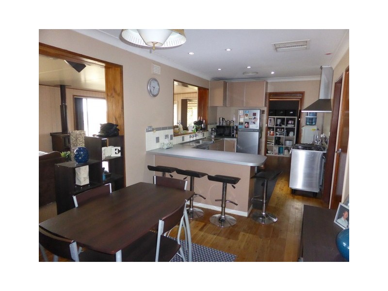 4 Church Street, Parkes NSW 2870