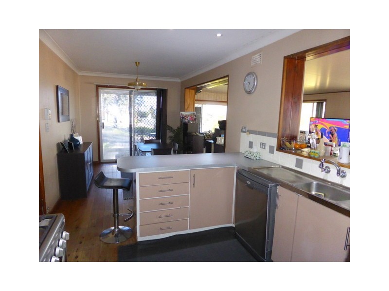 4 Church Street, Parkes NSW 2870