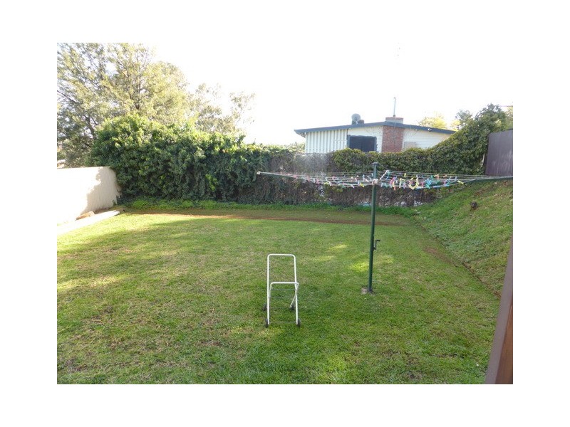 4 Church Street, Parkes NSW 2870