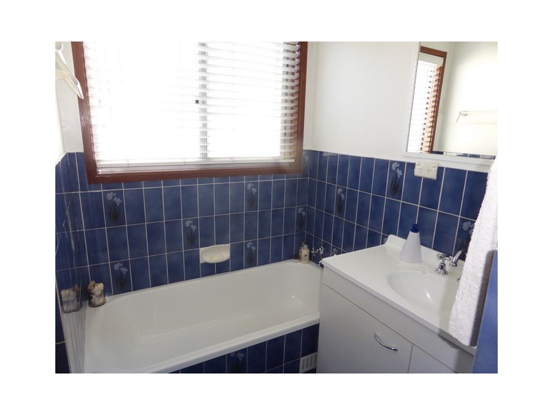 20 Paterson Street, Parkes NSW 2870