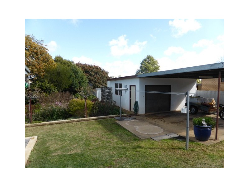 20 Paterson Street, Parkes NSW 2870