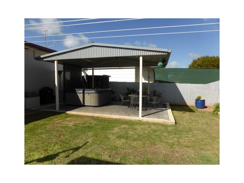 20 Paterson Street, Parkes NSW 2870