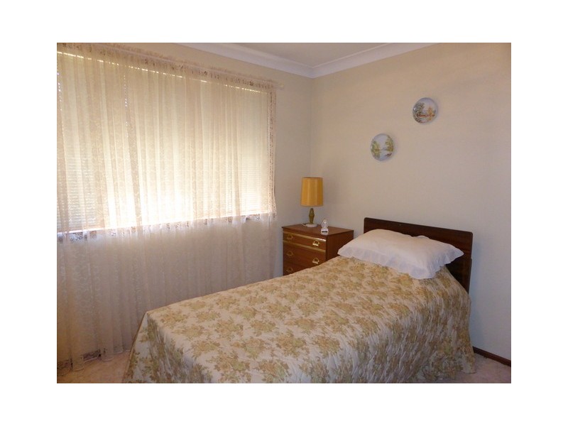 11 Hume Street, Parkes NSW 2870