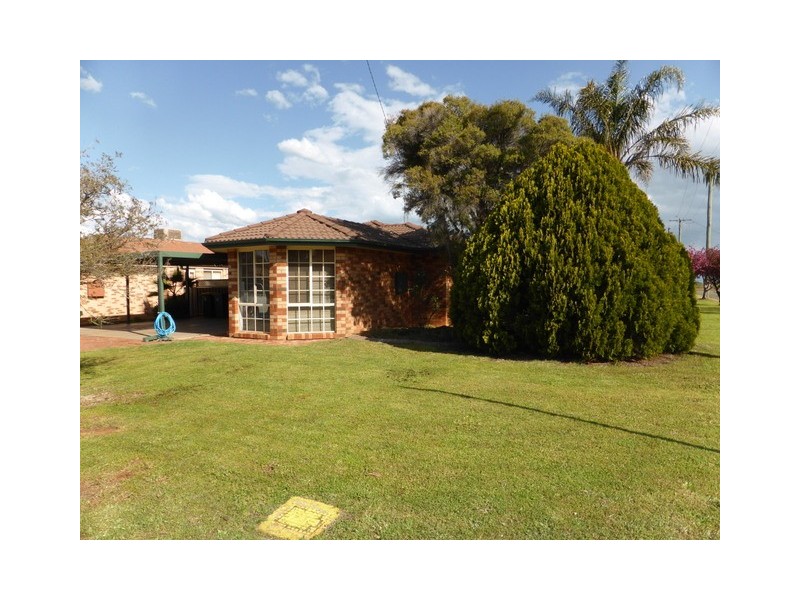 1 Guillan Place, Parkes NSW 2870