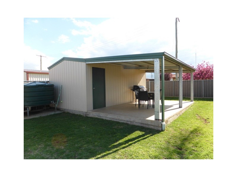 1 Guillan Place, Parkes NSW 2870