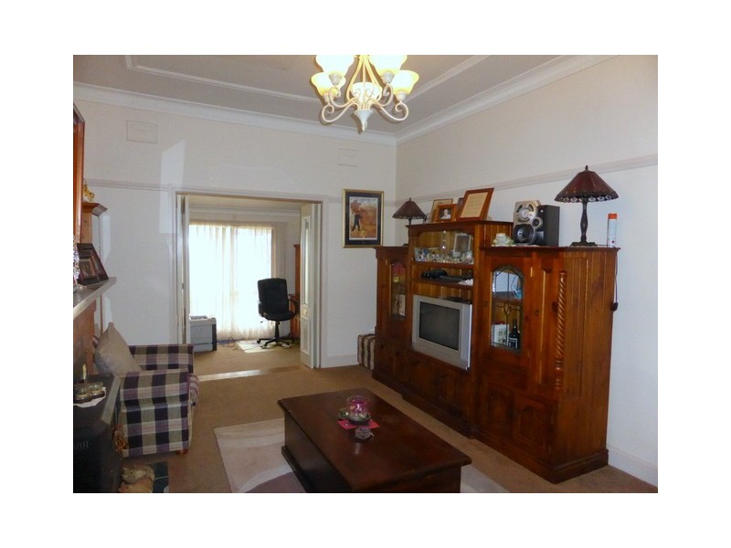 3 Oswin Street, Parkes NSW 2870