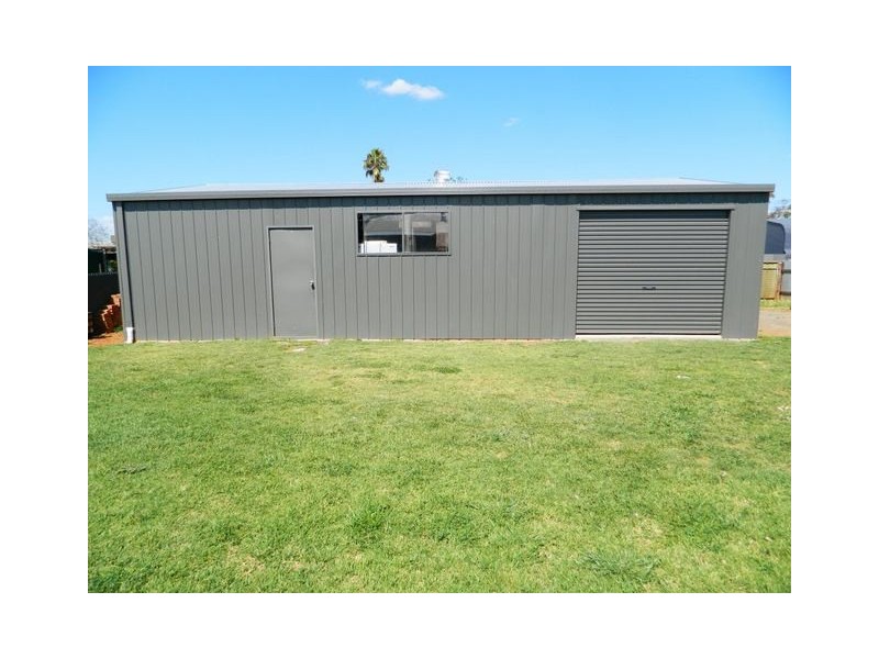 15 Lynch Street, Parkes NSW 2870