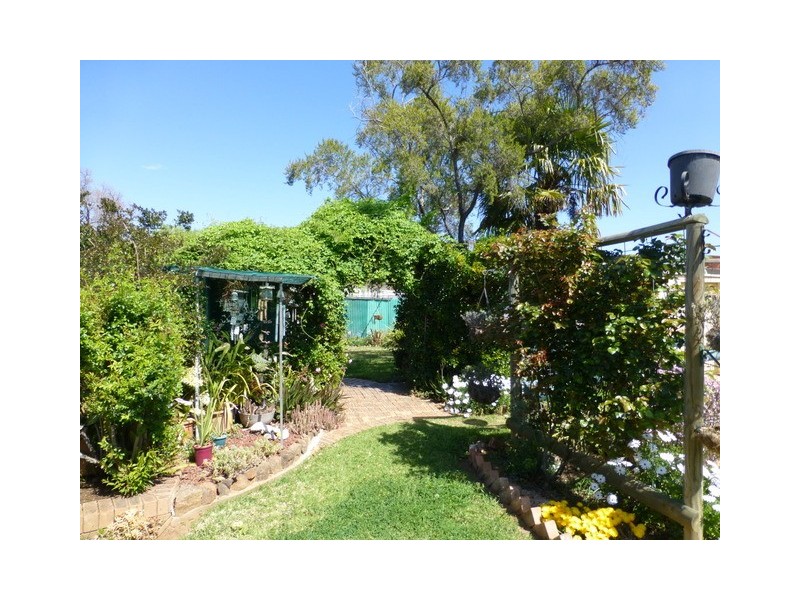 52 Dalton Street, Parkes NSW 2870