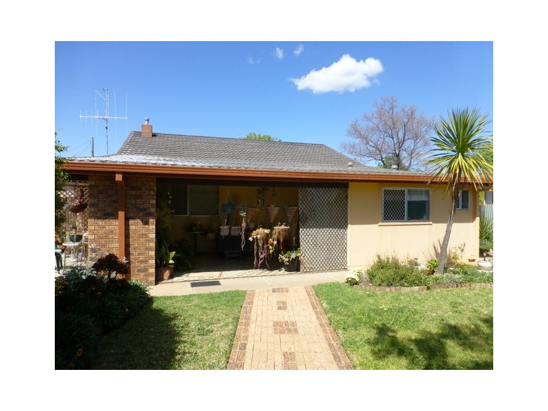 52 Dalton Street, Parkes NSW 2870