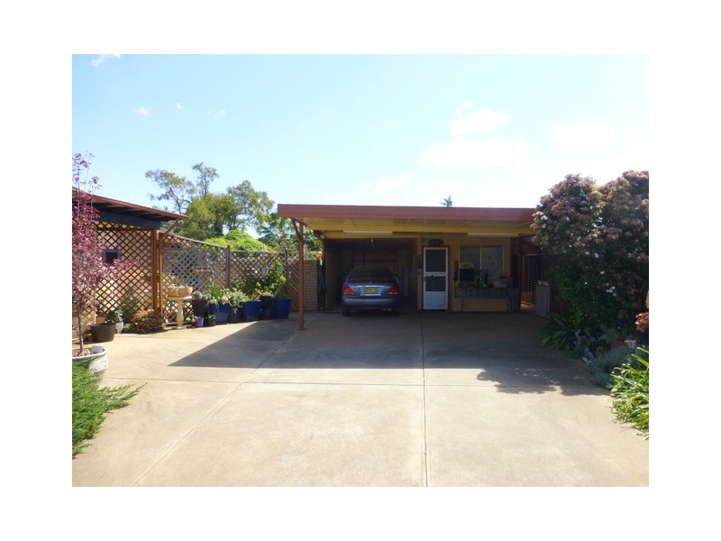 52 Dalton Street, Parkes NSW 2870