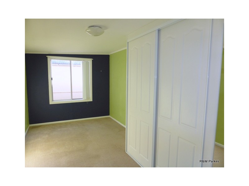 28 Pearce Street, Parkes NSW 2870
