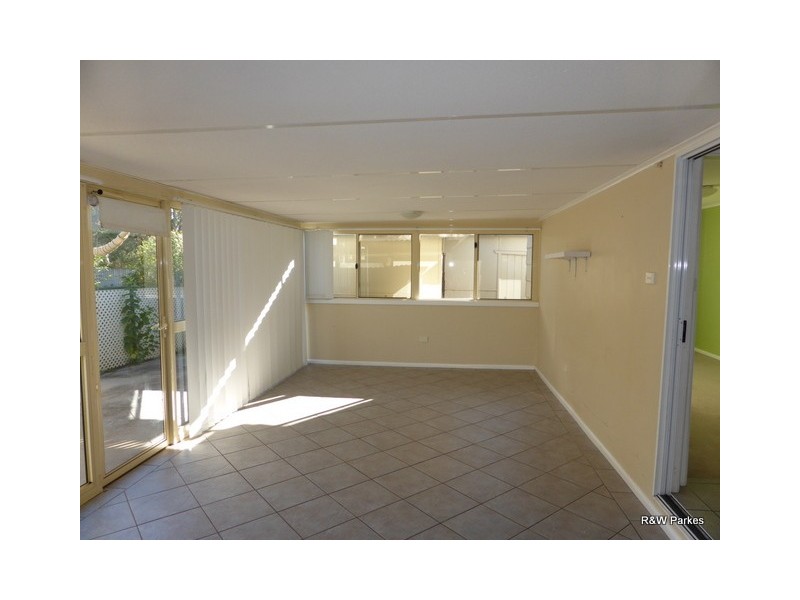 28 Pearce Street, Parkes NSW 2870