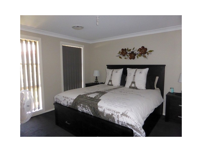 16 Alder Avenue, Parkes NSW 2870
