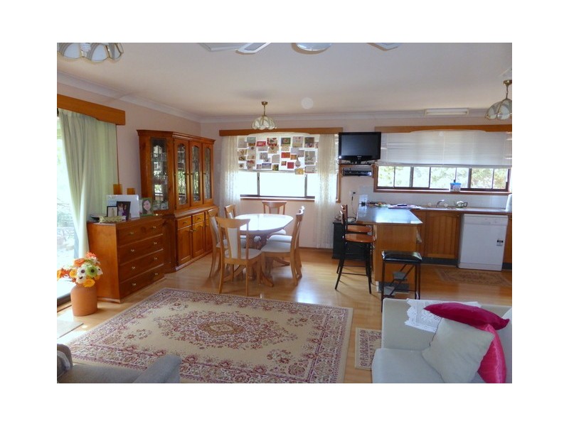 4 Monica Close, Parkes NSW 2870