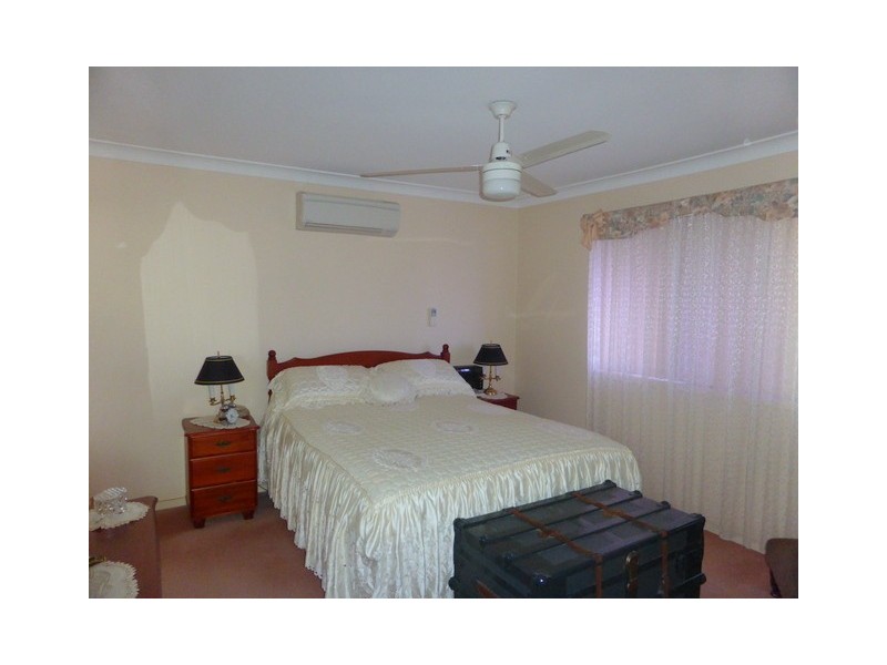 6 Glenwarrie Place, Parkes NSW 2870