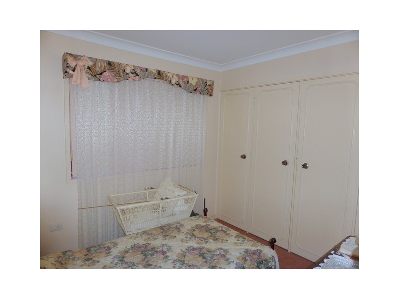 6 Glenwarrie Place, Parkes NSW 2870
