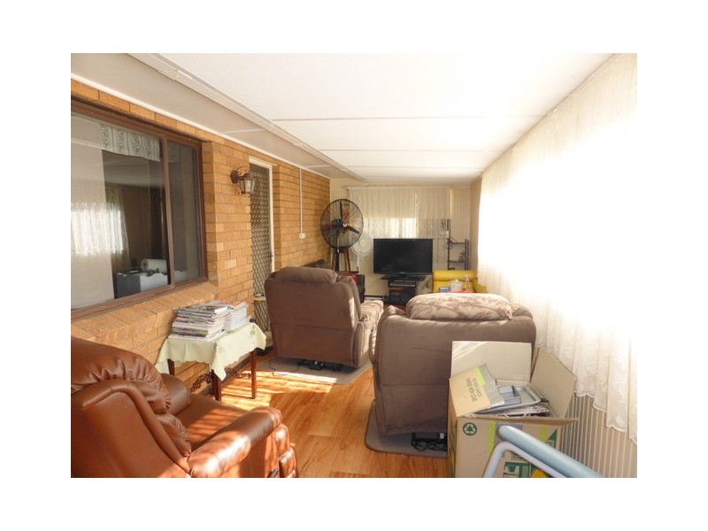 6 Glenwarrie Place, Parkes NSW 2870