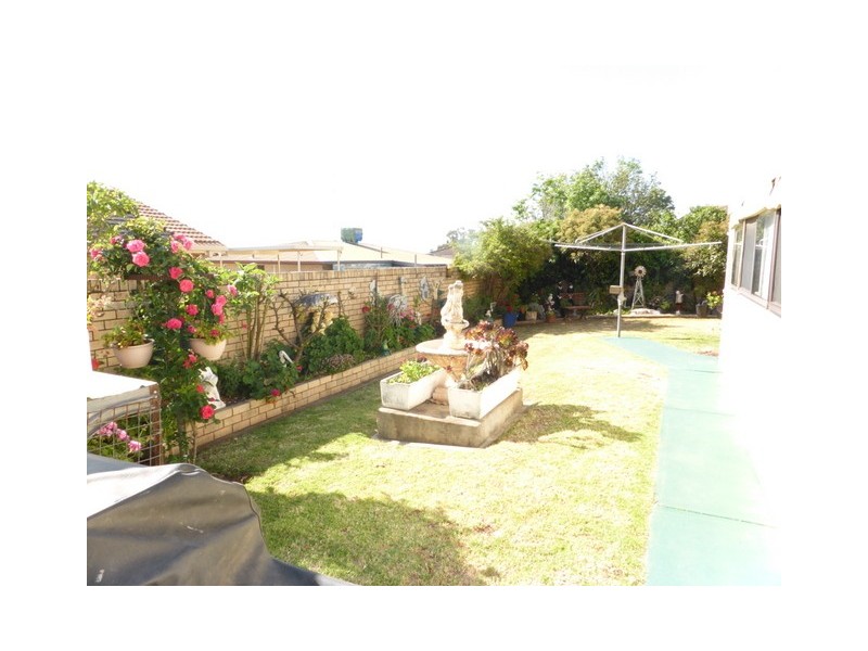 6 Glenwarrie Place, Parkes NSW 2870