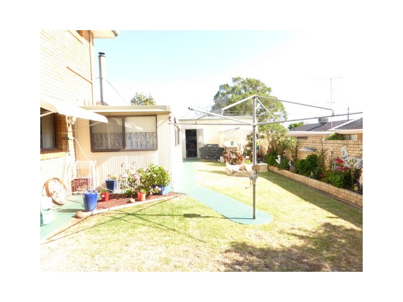 6 Glenwarrie Place, Parkes NSW 2870