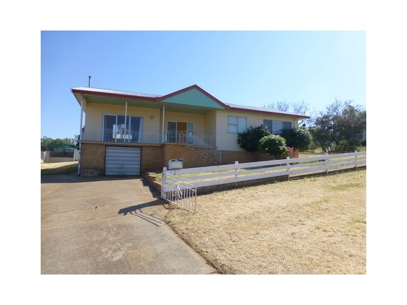12 Wentworth Street, Parkes NSW 2870
