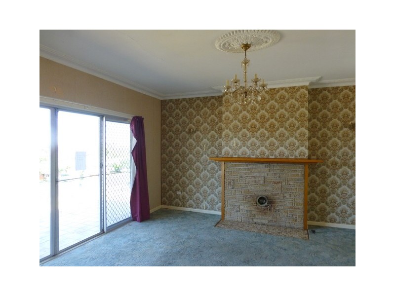 12 Wentworth Street, Parkes NSW 2870