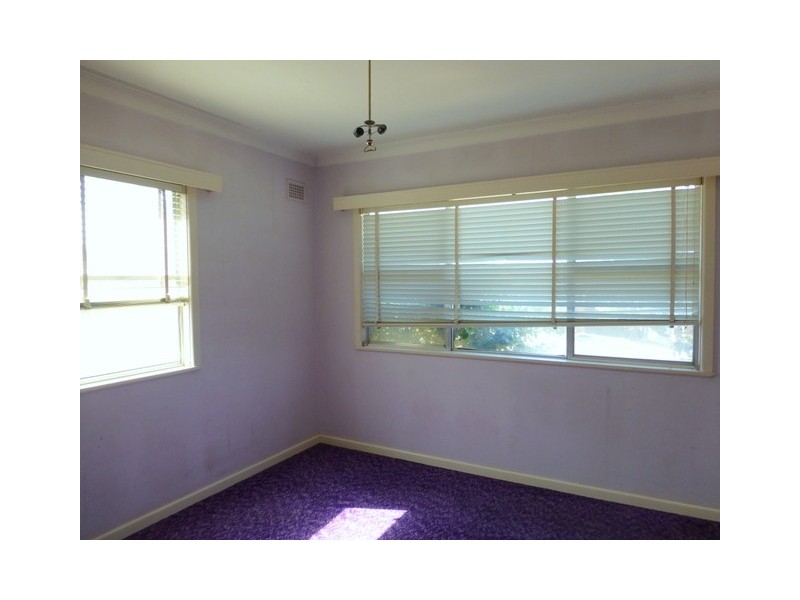 12 Wentworth Street, Parkes NSW 2870