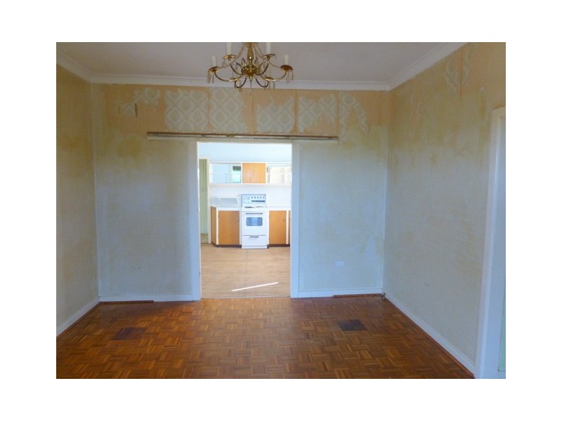 12 Wentworth Street, Parkes NSW 2870