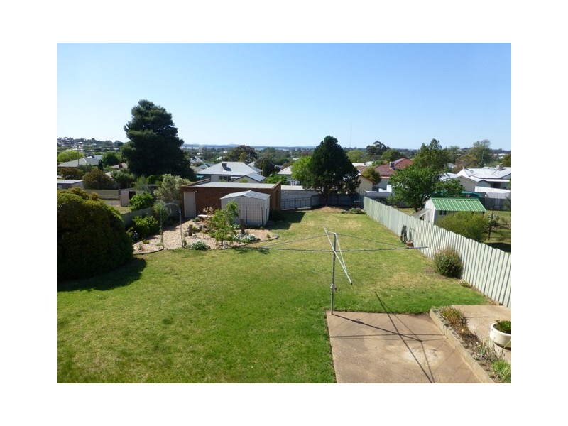 9 Middleton Street, Parkes NSW 2870